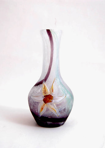8AN 038b - Daffodil Vase